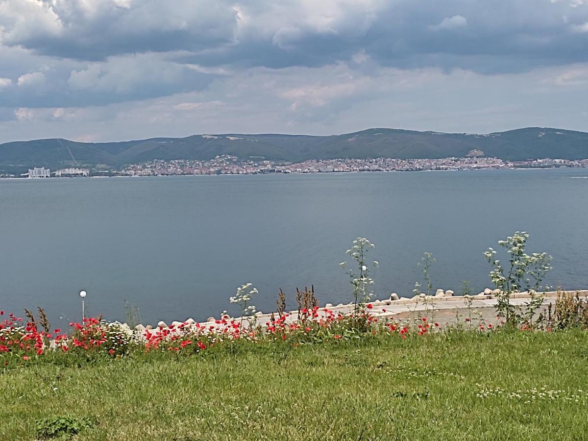 Apartament On The Beach Prestige Sweti Wlas Exterior foto